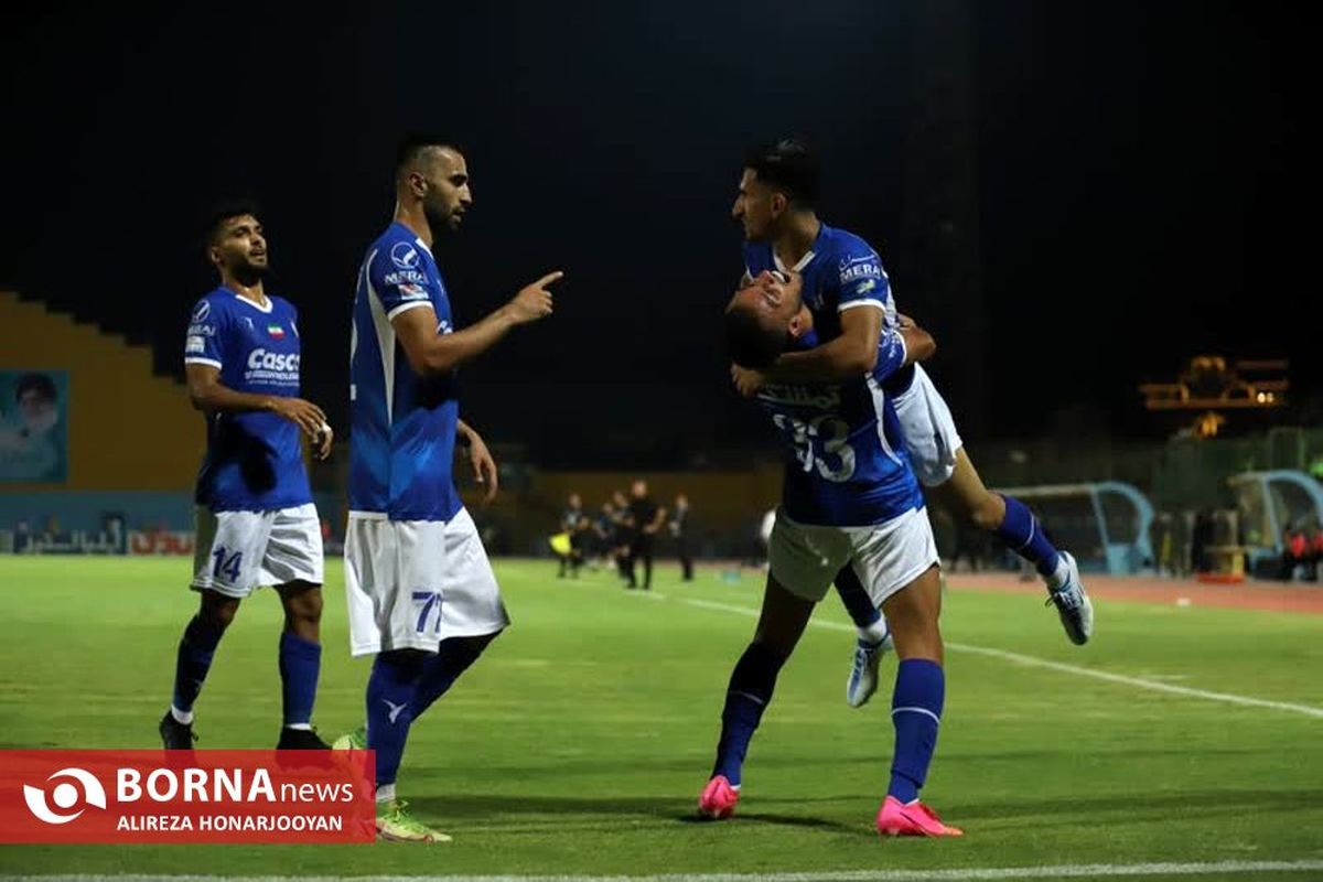 بار گلزنی در استقلال به دوش مدافعان افتاد